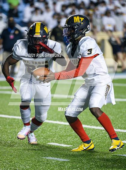 Thumbnail 2 in Cleveland vs. Mount Tabor (NCHSAA 3AA Final) photogallery.