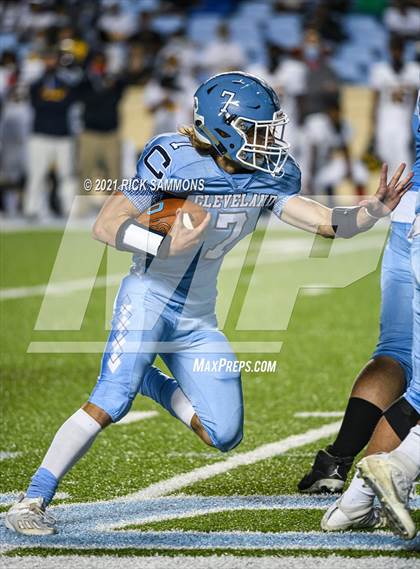 Thumbnail 2 in Cleveland vs. Mount Tabor (NCHSAA 3AA Final) photogallery.