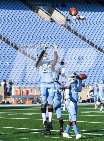 Thumbnail 2 in Cleveland vs. Mount Tabor (NCHSAA 3AA Final) photogallery.