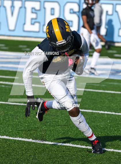 Thumbnail 1 in Cleveland vs. Mount Tabor (NCHSAA 3AA Final) photogallery.