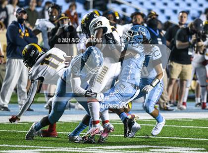 Thumbnail 2 in Cleveland vs. Mount Tabor (NCHSAA 3AA Final) photogallery.