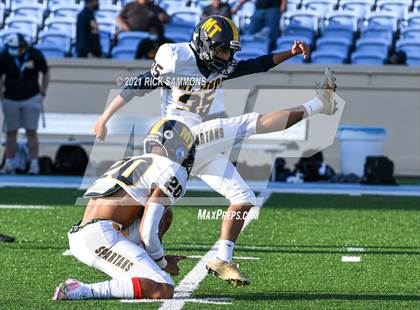 Thumbnail 2 in Cleveland vs. Mount Tabor (NCHSAA 3AA Final) photogallery.