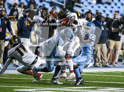 Thumbnail 3 in Cleveland vs. Mount Tabor (NCHSAA 3AA Final) photogallery.