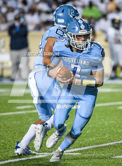 Thumbnail 2 in Cleveland vs. Mount Tabor (NCHSAA 3AA Final) photogallery.