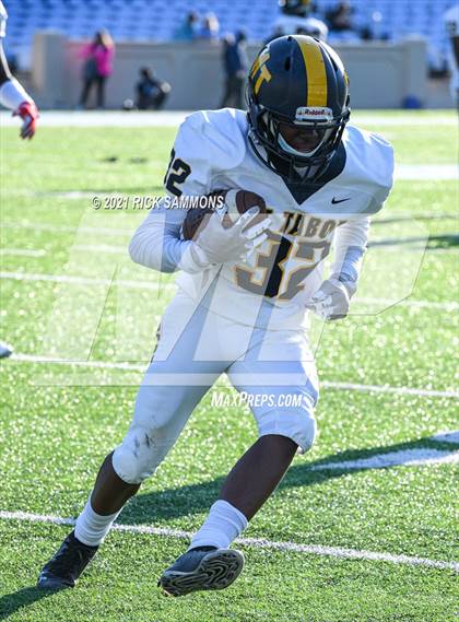 Thumbnail 3 in Cleveland vs. Mount Tabor (NCHSAA 3AA Final) photogallery.