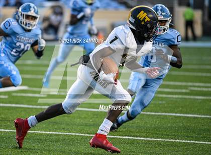 Thumbnail 2 in Cleveland vs. Mount Tabor (NCHSAA 3AA Final) photogallery.