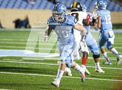 Thumbnail 2 in Cleveland vs. Mount Tabor (NCHSAA 3AA Final) photogallery.