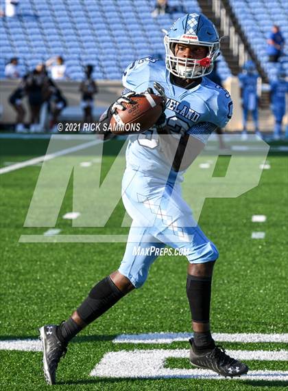 Thumbnail 2 in Cleveland vs. Mount Tabor (NCHSAA 3AA Final) photogallery.