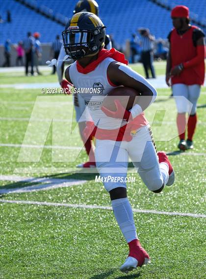 Thumbnail 3 in Cleveland vs. Mount Tabor (NCHSAA 3AA Final) photogallery.