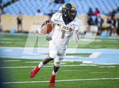 Thumbnail 2 in Cleveland vs. Mount Tabor (NCHSAA 3AA Final) photogallery.