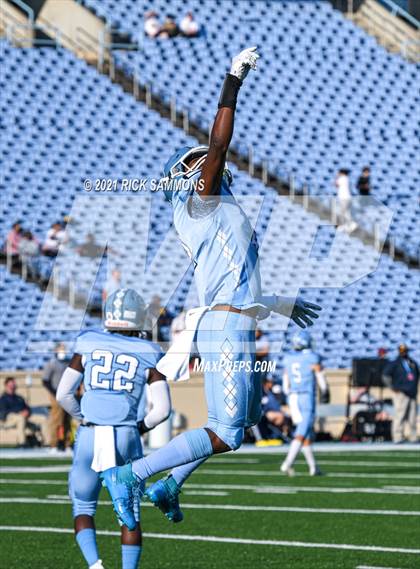 Thumbnail 2 in Cleveland vs. Mount Tabor (NCHSAA 3AA Final) photogallery.