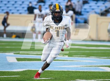 Thumbnail 3 in Cleveland vs. Mount Tabor (NCHSAA 3AA Final) photogallery.