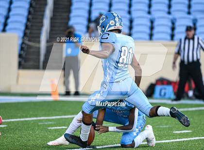 Thumbnail 3 in Cleveland vs. Mount Tabor (NCHSAA 3AA Final) photogallery.
