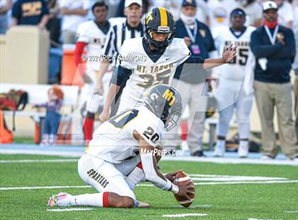 Thumbnail 3 in Cleveland vs. Mount Tabor (NCHSAA 3AA Final) photogallery.