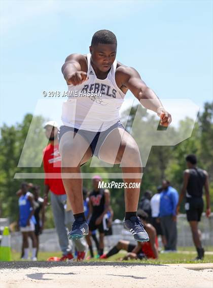 Thumbnail 1 in SCHSL Class AAA Lowcountry Qualifer photogallery.