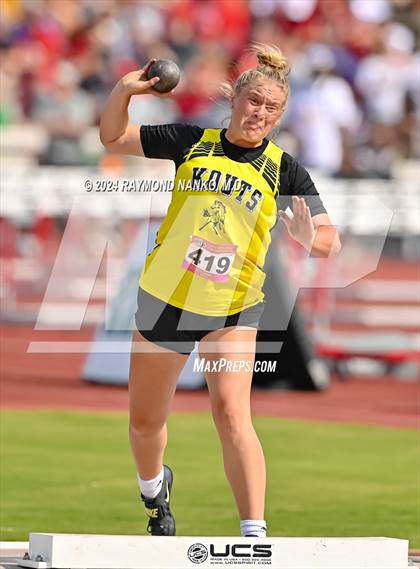 Thumbnail 1 in IHSAA Finals (Shot Put)  photogallery.