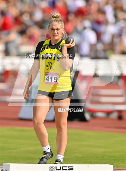 Thumbnail 3 in IHSAA Finals (Shot Put)  photogallery.