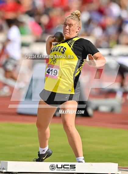 Thumbnail 1 in IHSAA Finals (Shot Put)  photogallery.