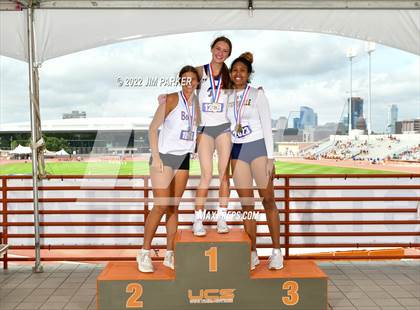 Thumbnail 3 in UIL 4A State Championship photogallery.