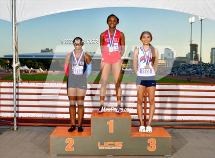 Thumbnail 3 in UIL 4A State Championship photogallery.