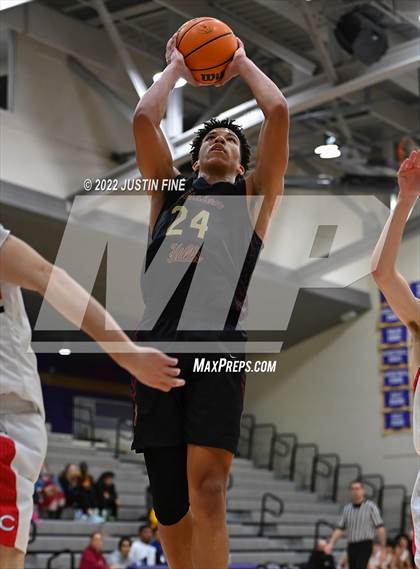 Thumbnail 3 in Mission Hills vs. Camas (Torrey Pines Holiday Classic) photogallery.