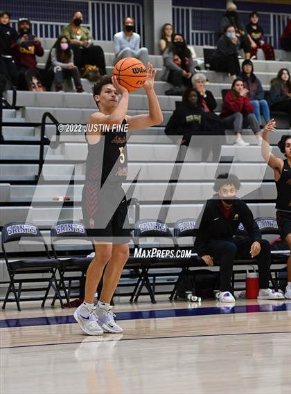 Thumbnail 2 in Mission Hills vs. Camas (Torrey Pines Holiday Classic) photogallery.