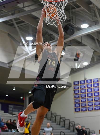 Thumbnail 2 in Mission Hills vs. Camas (Torrey Pines Holiday Classic) photogallery.