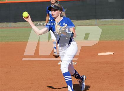 Thumbnail 3 in South Stanly vs. Camden County (NCHSAA 1A Final Game 3) photogallery.