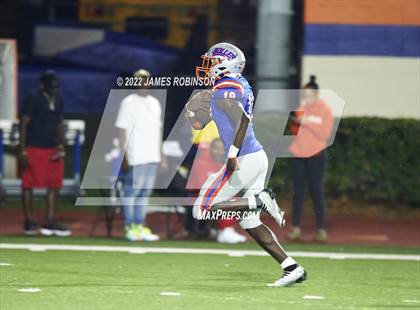 Thumbnail 1 in Raines vs Bolles (FHSAA 2M Regional Final) photogallery.