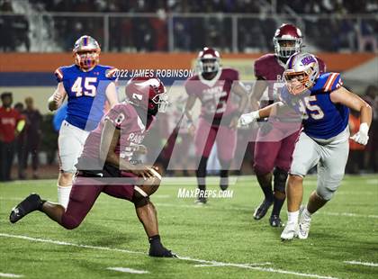 Thumbnail 2 in Raines vs Bolles (FHSAA 2M Regional Final) photogallery.