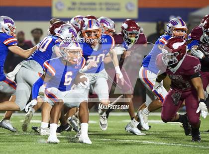 Thumbnail 1 in Raines vs Bolles (FHSAA 2M Regional Final) photogallery.