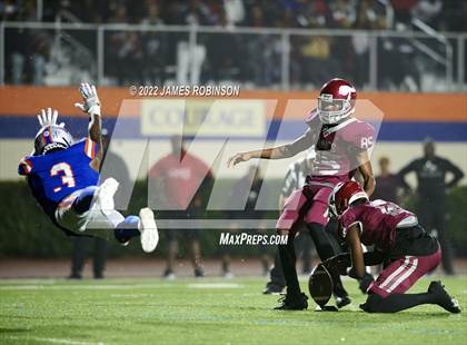 Thumbnail 2 in Raines vs Bolles (FHSAA 2M Regional Final) photogallery.