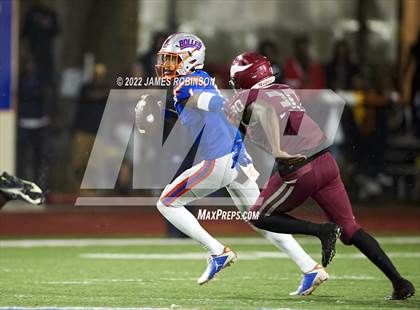 Thumbnail 1 in Raines vs Bolles (FHSAA 2M Regional Final) photogallery.