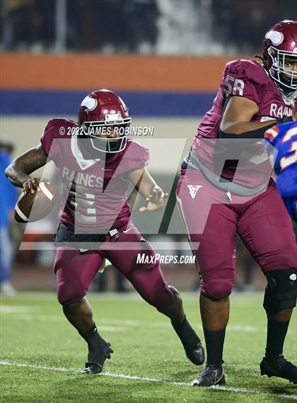 Thumbnail 1 in Raines vs Bolles (FHSAA 2M Regional Final) photogallery.
