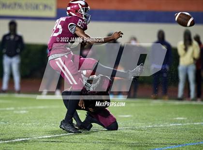 Thumbnail 3 in Raines vs Bolles (FHSAA 2M Regional Final) photogallery.