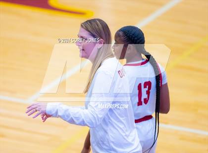 Thumbnail 2 in Marietta vs Holy Innocents Episcopal (Hawks-Naismith Tipoff Classic) photogallery.