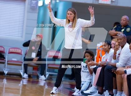 Thumbnail 2 in Marietta vs Holy Innocents Episcopal (Hawks-Naismith Tipoff Classic) photogallery.