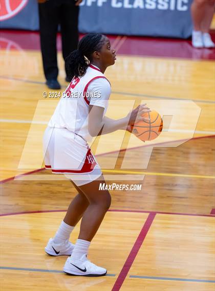 Thumbnail 3 in Marietta vs Holy Innocents Episcopal (Hawks-Naismith Tipoff Classic) photogallery.