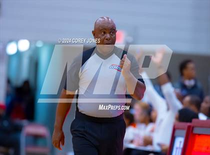Thumbnail 3 in Marietta vs Holy Innocents Episcopal (Hawks-Naismith Tipoff Classic) photogallery.