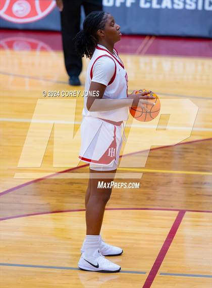 Thumbnail 2 in Marietta vs Holy Innocents Episcopal (Hawks-Naismith Tipoff Classic) photogallery.