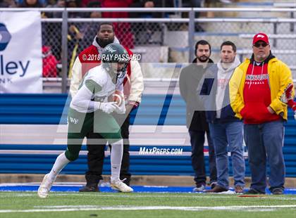 Thumbnail 2 in William Floyd vs. Freeport (Long Island Class I Championship) photogallery.