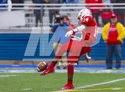 Thumbnail 3 in William Floyd vs. Freeport (Long Island Class I Championship) photogallery.
