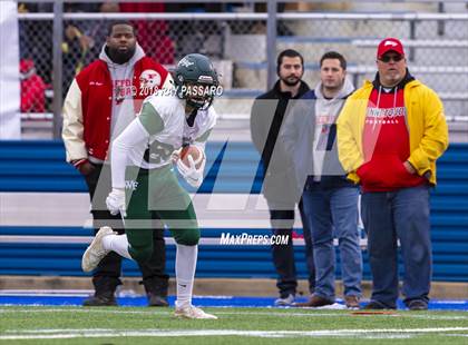 Thumbnail 3 in William Floyd vs. Freeport (Long Island Class I Championship) photogallery.