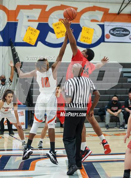 Thumbnail 2 in Tustin @ Cypress photogallery.
