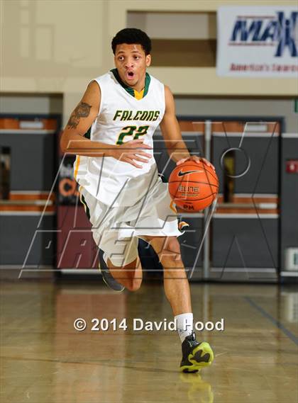 Thumbnail 3 in Brentwood School vs. Foss (MaxPreps Holiday Classic) photogallery.