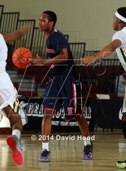 Thumbnail 2 in Brentwood School vs. Foss (MaxPreps Holiday Classic) photogallery.
