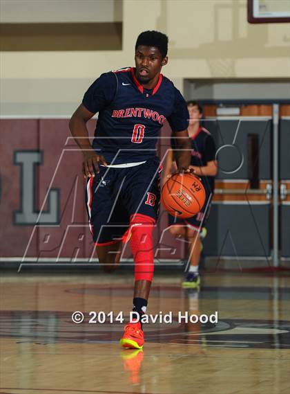 Thumbnail 2 in Brentwood School vs. Foss (MaxPreps Holiday Classic) photogallery.