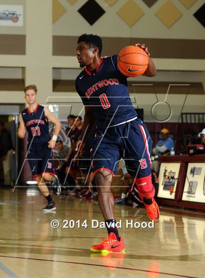 Thumbnail 2 in Brentwood School vs. Foss (MaxPreps Holiday Classic) photogallery.