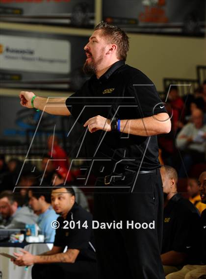 Thumbnail 3 in Brentwood School vs. Foss (MaxPreps Holiday Classic) photogallery.