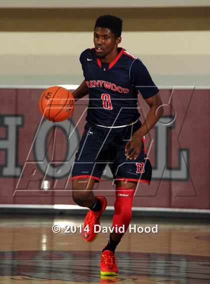 Thumbnail 2 in Brentwood School vs. Foss (MaxPreps Holiday Classic) photogallery.